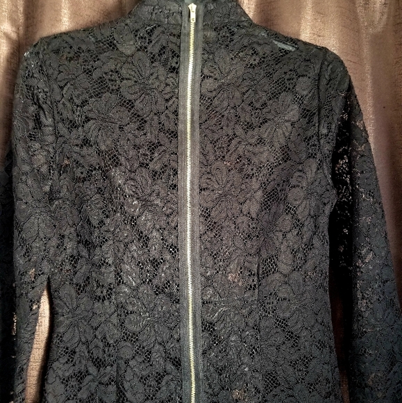 Prosecco Floral Lace Overlay Dress - Picture 6 of 9